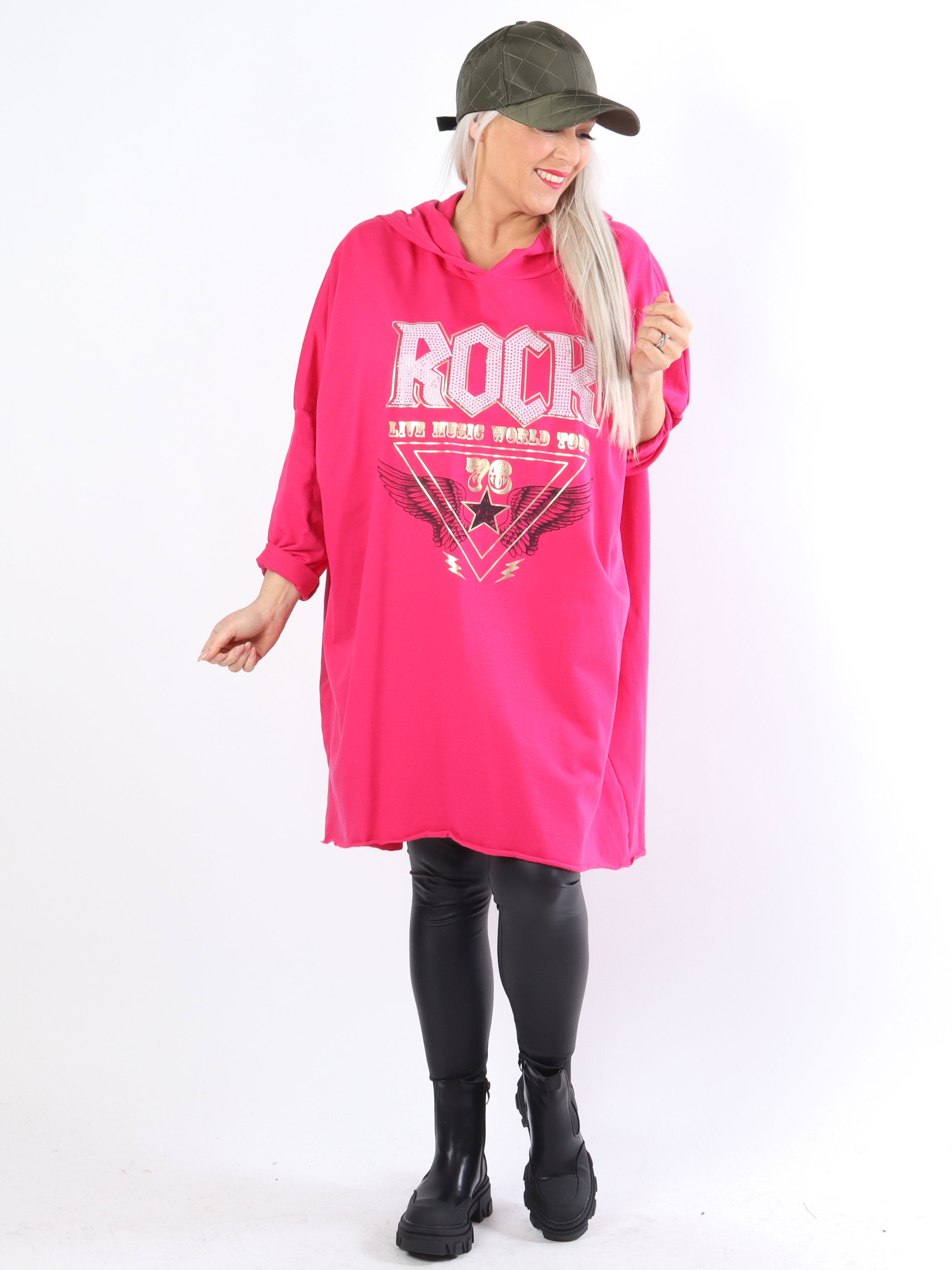 Rock - Cool plus size kjole med hætte og tekst